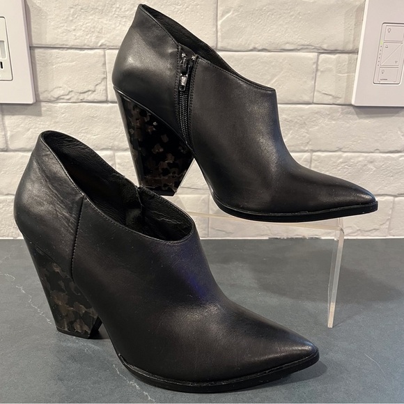 42 Gold sz 10 Koral black leather pointy toe heeled boots - Picture 2 of 16